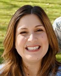 Karen Distefano's Instagram, Twitter & Facebook