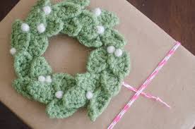 Check spelling or type a new query. Festive Crochet Christmas Wreaths Sewrella