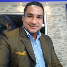 Javier Espinoza Periodista