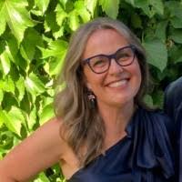 Correo electrónico y teléfono de Rosalyn Graham