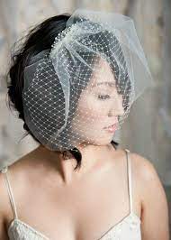 Hairstyles For The Birdcage Veils Weddingelation Short Veils Bridal Short Veil Wedding Veils Short