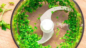 Come conservare la salsa verde fatta in casa. Salsa Verde Per Bolliti Trucco Per Farla Verde Brillante