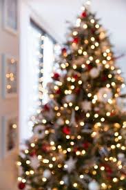 Christmas Aesthetic For Home Cozy Xmas Decorations Ideas Looking For Inspiration And A G Wallpaper Iphone Christmas Xmas Wallpaper Christmas Phone Wallpaper