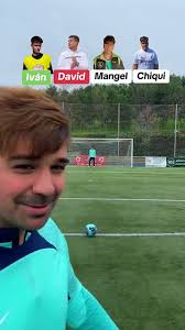 Faltas como diga el cámara con Mangel , David Suárez & Chiqui Ibai #shorts