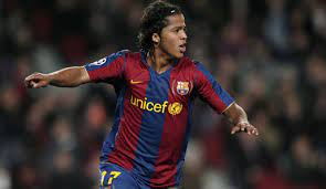 Las razones por las que giovani dos santos debería hacer todo por llegar a un equipo de la major league soccer. Premier League