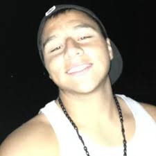 Stream Sergio Veloz music