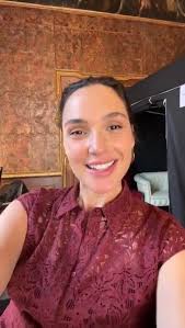 𝗦𝗔𝗬 𝗬𝗘𝗦 𝗜𝗙 𝗬𝗢𝗨 truly 𝗟𝗢𝗩𝗘 Gal Gadot❤️🥰😘 #galgadot