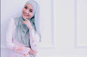 24 tahun (pada ketika artikel ini dikemaksinikan) asal atau tempat lahir : Mira Filzah Biodata Pelakon Drama Yang Cantik