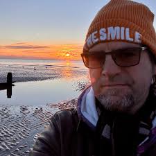 CANNOT WAIT to interview Limp Bizkit, Guns N' Roses and Linkin Park next  year! COR (and indeed) BLIMEY!!! Download Festival