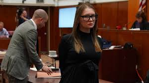 Anna sorokin, who created a fake persona as anna delvey, was taken into custody on 25 march. Hochstaplerin Anna Sorokin Muss Mindestens Vier Jahre In Haft