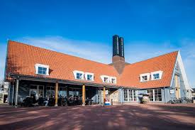 Concurrerend door de combinatie van hoge efficiency van onze organisatie én de grote vakkundigheid van onze medewerkers garanderen wij altijd een h. Palingrokerij Vishandel Dries Van Den Berg Aaltjesdagen