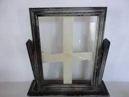 This project doesn't require much wood, so it's a great way to use up some scrap. Vintage Tilt Picture Frame On Stand Etsy Picture Frames Frame Black Wood