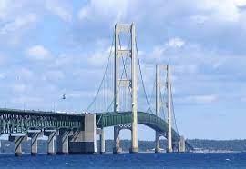 The mackinac bridge is a suspension bridge that connects the upper and lower peninsulas of the state of michigan. Mackinac Bridge Wikipedia