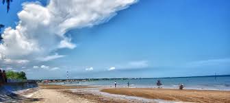 Hasil gambar untuk pantai camplong