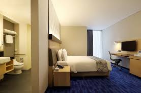 Wheelchair Accessible Bed Room At Holiday Inn Express Jakarta Thamrin For More Details Www Holidayinnexpress Com Indonesia Or Www Holidayinnexpress Com Jkttha