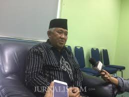 علي بن عبدالله بن علي جابر), was born in jeddah, saudi arabia in 1951 or 1952. Syaikh Ali Jaber Ditusuk Din Jangan Cepat Simpulkan Pelakunya Orang Gila Jurnal Islam