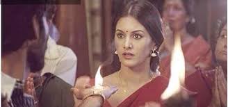 Ever since amyra dastur dipped her toes in bollywood with prateik babbar in issaq, the actor has managed to carve a niche in the hearts of masses with her indelible performances.today, the actor celebrates her 27th birthday. Amyra Dastur On Twitter Just Hit The 3 Week Mark For Anegan Blockbuster Http T Co Hhxhjzdlml