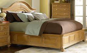 The broyhill furniture brand is one of the most recognized names in the furniture industry. Broyhill Bryson King Panel Bed In Warm Pine Stain