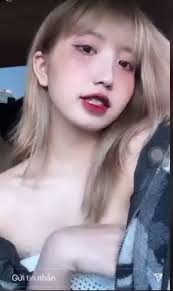 Nguyễn thị khánh linh sinh năm 1997, hiện là sinh viên đại học quốc gia hà nội. Hot Girl Tik Tok Le Thá»‹ Khanh Huyá»n Khoe Clip Chá»©a Ban Tay HÆ° Há»ng á»Ÿ Tuá»•i 17 Tin Má»›i Giá»›i Tráº»