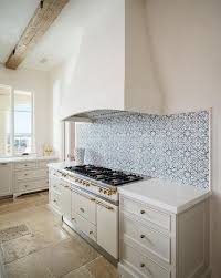Blue Mosaic Curved Backsplash Tiles Mediterranean Kitchen Spanish Tile Kitchen Spanish Style Kitchen Kitchen Tiles Backsplash