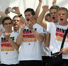 The suspense was killing us! Wm 2006 Das Machen Die Spieler Des Sommermarchens Heute Welt