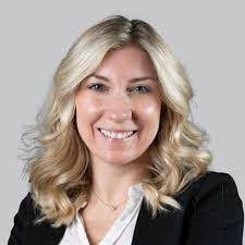 Madeleine Mccracken's Instagram, Twitter & Facebook