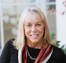 Denise Ramey's Instagram, Twitter & Facebook