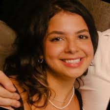 Luisa Simon's Instagram, Twitter & Facebook