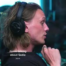 Jamie Darcy's Instagram, Twitter & Facebook