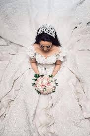 فساتين زفاف مبهرة تقدمها المصممة إيمان صعب لكل عروس حالمة Imansaab Flower Girl Dresses Wedding Dresses Bride
