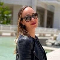 Tanya Spellman's Instagram, Twitter & Facebook