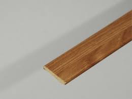 Cadres ou miroirs, chez leroy merlin, il y a autant de cadres que vous aurez d'idées. Tout Savoir Sur Les Baguettes De Finitions Tourillon Champlat Corniche Cymaise Nez De Cloison Moulure Leroy Merlin