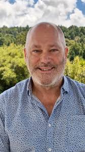 Meet David Squire! 🤩, We are delighted to host esteemed New Zealand  conductor, David Squire at our TWO upcoming choral professional development  opportunities:, 🟢 DAVID SQUIRE