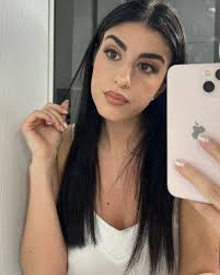 Liliana Stoppelli Hairstylist