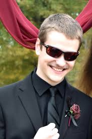 With only 100 available, this is your chance to own a piece of history.  Carbon Shift is back from the Oakley® vault with a new Standard Issue  style. Our team of experts