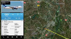 Profitez aussi de nos offres sur vols réguliers, low cost et les vols de nombreuses compagnies proposent des billets d'avion pas chers pour se rendre à alger. Air Plus News Auf Twitter Les Premiers Airbus D Aigle Azur Commencent A Arriver A Chateauroux Afin D Y Etre Stockes L Airbus A330 200 F Htac Est Le Premier A Etre Arrive En Debut De