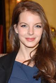 伊芳·卡特菲- 求真百科