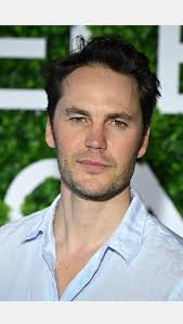 Happy birthday ladies and gentlemen, all born 8th April 😊🤩 Tim Thomerson 