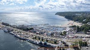 Gdyně je město na severu polska v pomořském vojvodství na břehu baltského moře. Gdynia Combining Quality Of Life With Business Potential Emerging Europe