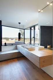 Minimalistische Fensterinspiration Fur Ein Badezimmer Mit Dem Gewissen Extra Eckfenster Fenster Design Josko Fenster