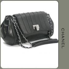 Authentic Black And White Chanel Bag Authentic Vintage Chanel Handbag With Shw Vintage Chanel Handbags Vintage Chanel Calfskin Chanel