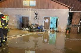 Definition, rechtschreibung, synonyme und grammatik von 'überschwemmung' auf duden online nachschlagen. Starkregen Und Uberflutete Felder Unwetter Halten Landwirte In Atem Agrarheute Com