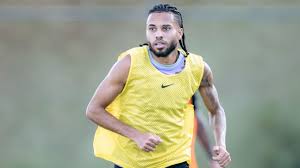 Santos tenta a contratação do volante Alexsander, do Atlético-MG