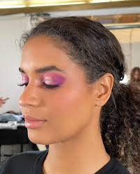 Veronica Gore (@queenpeachstudios) • Instagram photos and videos