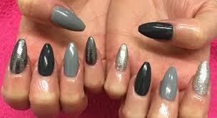 Black And Silver Glitter Acrylic Nails Acrylic Nails Grey And Glitter Acrylic Nails Grey Dark Light Glitter Silver Gunmetal Grey Trendy Nails Gray Nails Nails
