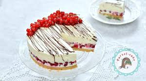 Dieses rezept stammt von familie eismann von gartenbau & floristik eismann. Schnelle Erfrischende Johannisbeer Torte Mit Quark Youtube