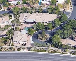 2017年3月17日 閲覧。 ^ mayweather's home burglarized while celebrating birthday in la. ãƒ—ãƒ­ãƒœã‚¯ã‚·ãƒ³ã‚° ãƒ•ãƒ­ã‚¤ãƒ‰ ãƒ¡ã‚¤ã‚¦ã‚§ã‚¶ãƒ¼ Floyd Mayweather ç¤¾é•·ã®å®¶ æ—¥æœ¬ã®è±ªé‚¸å†™çœŸé›†