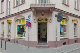 Western union helps families stay connected, enabling you to provide for your loved ones almost anywhere in the world. File Western Union Bank Mannheim U4 Jpg Wikimedia Commons