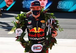 El gran premio de gran bretaña, el décimo del mundial de fórmula uno, que había quedado interrumpido, con pero en copse, la novena de las 18 curvas del circuito de silverstone, el. Hflwe7iyd7lkam