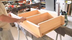 Potrai trovare scaffali in legno componibili, librerie in legno massello e scaffali a scaletta. Come Fare Uno Scaffale In Legno Youtube